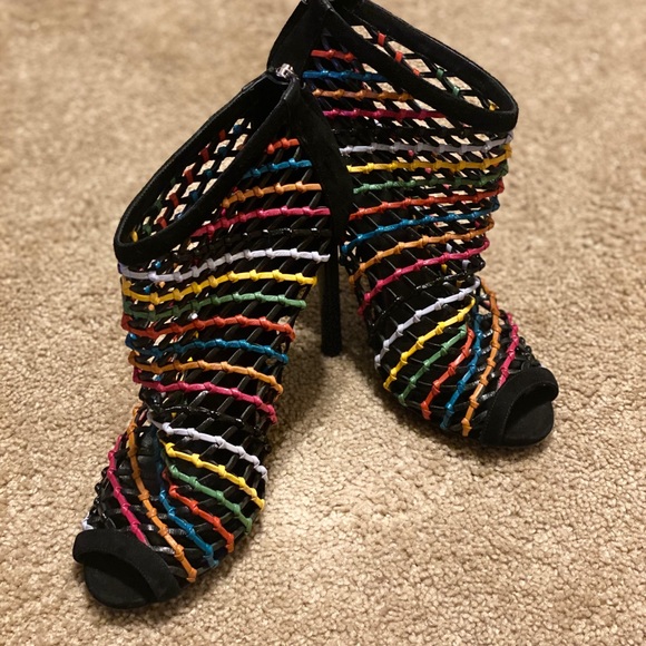 Gucci Multicolored Heels (AUTHENTIC) - Picture 4 of 5